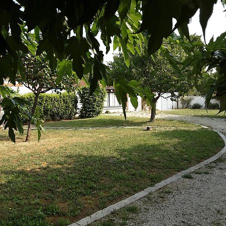 Les Annexes Villa Verdun-sur-le-Doubs Екстериор снимка