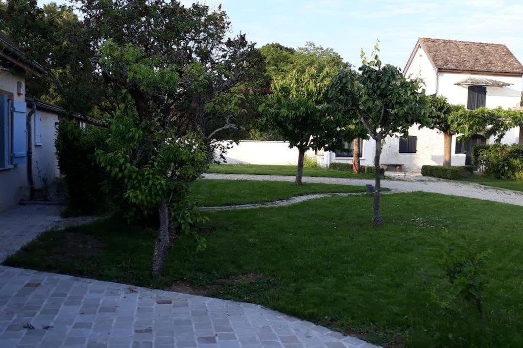 Les Annexes Villa Verdun-sur-le-Doubs Екстериор снимка